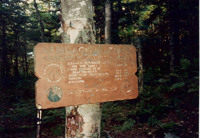 Maine mileage sign